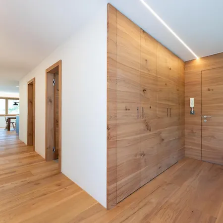 New! Exclusive 3min To Chantarella Bahn Apartament